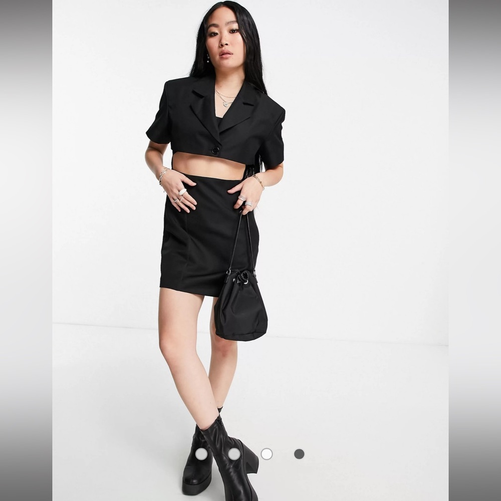 Topshop two-in-one Cutout Detail blazer mini dress in black - Picture 7 of 16